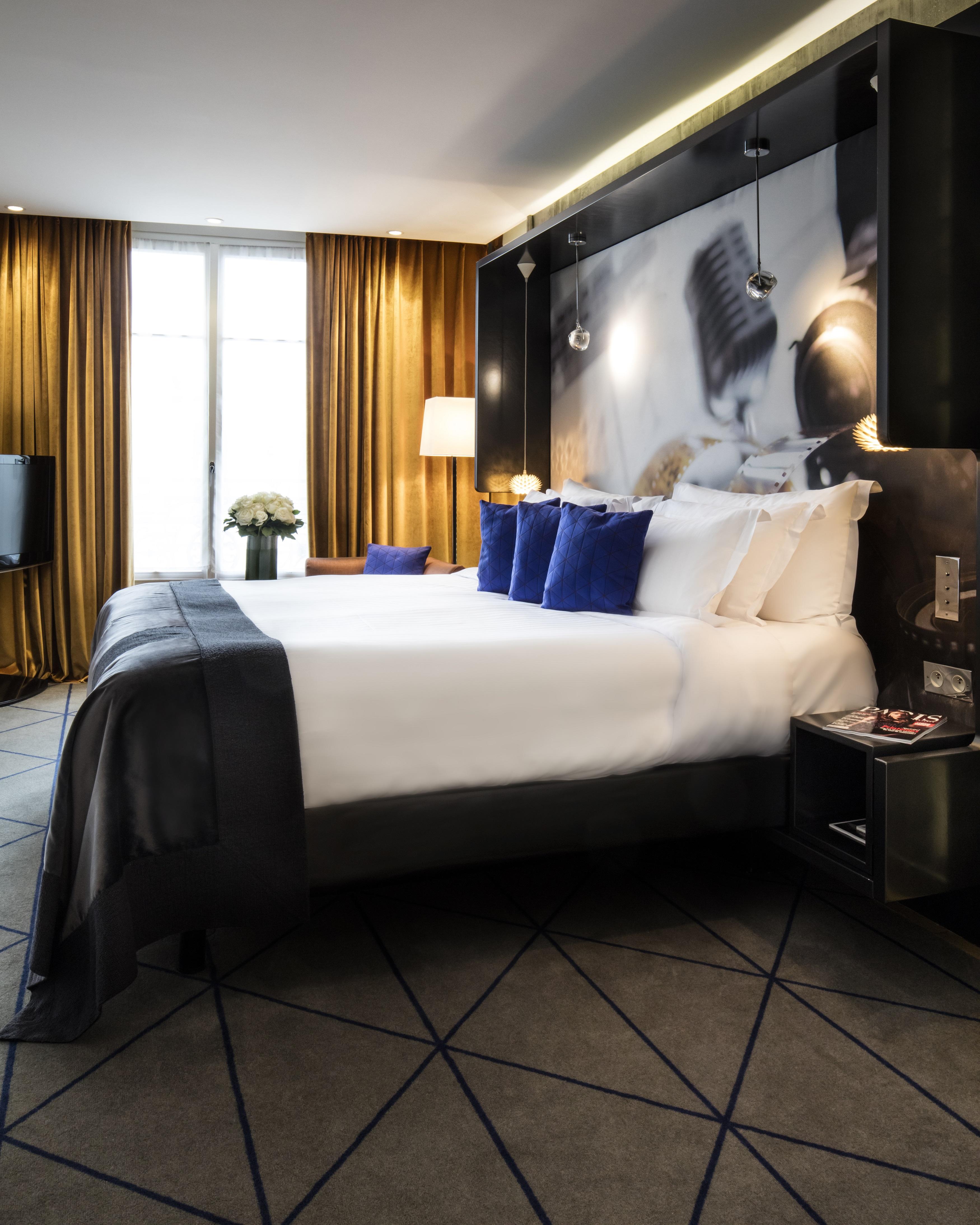 Hotel De Sers Champs Elysees Париж Екстериор снимка
