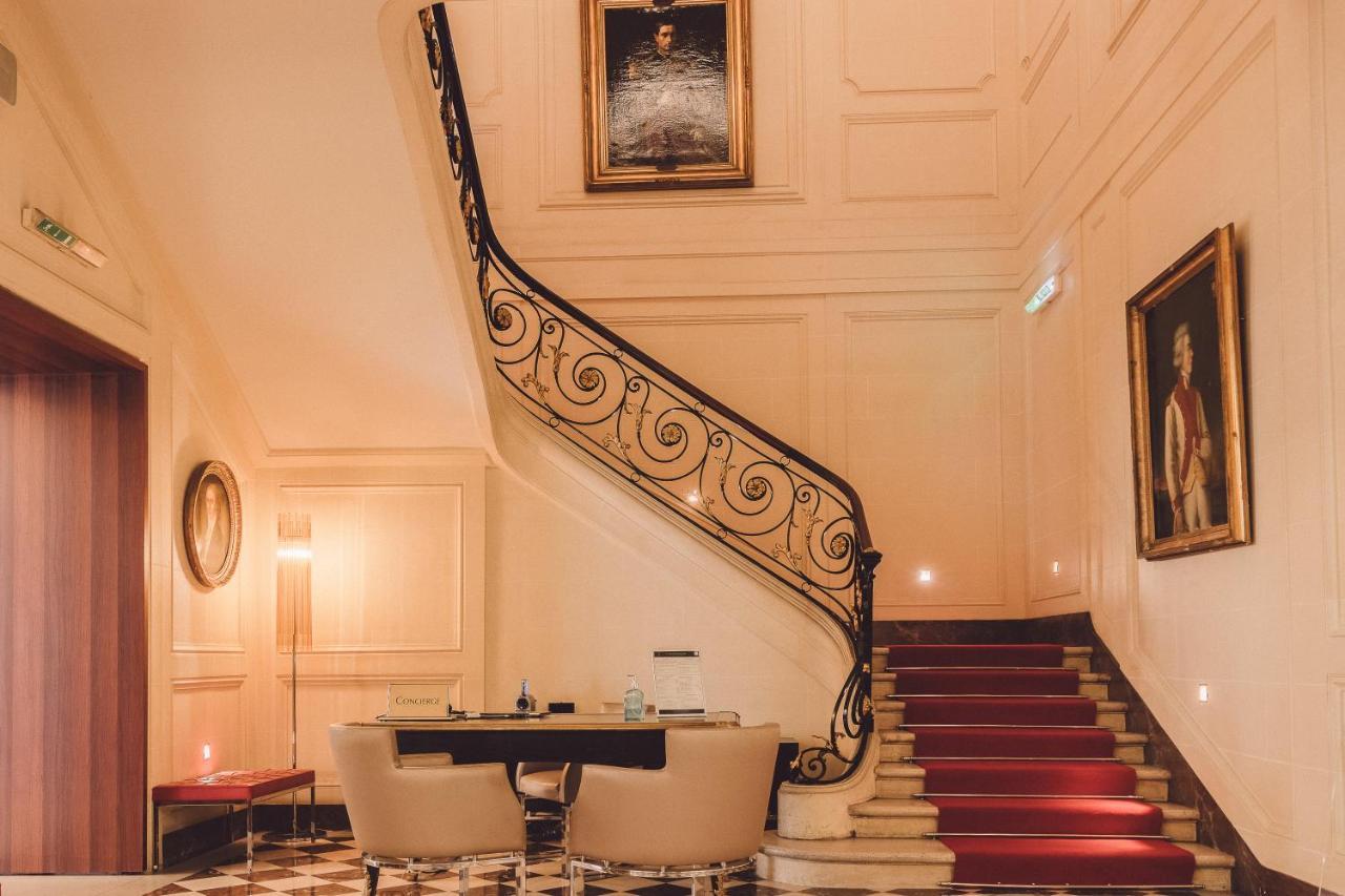 Hotel De Sers Champs Elysees Париж Екстериор снимка