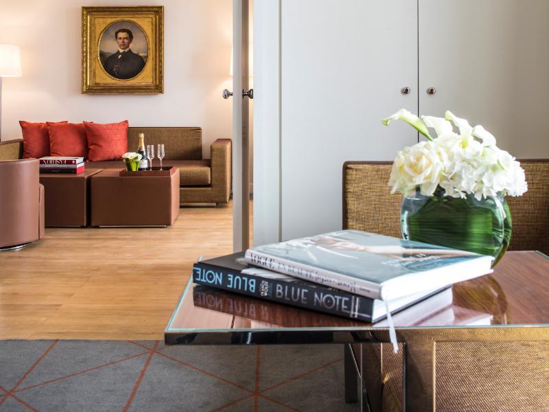 Hotel De Sers Champs Elysees Париж Екстериор снимка